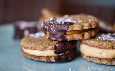 Alfajores rellenos de mantequilla de maní